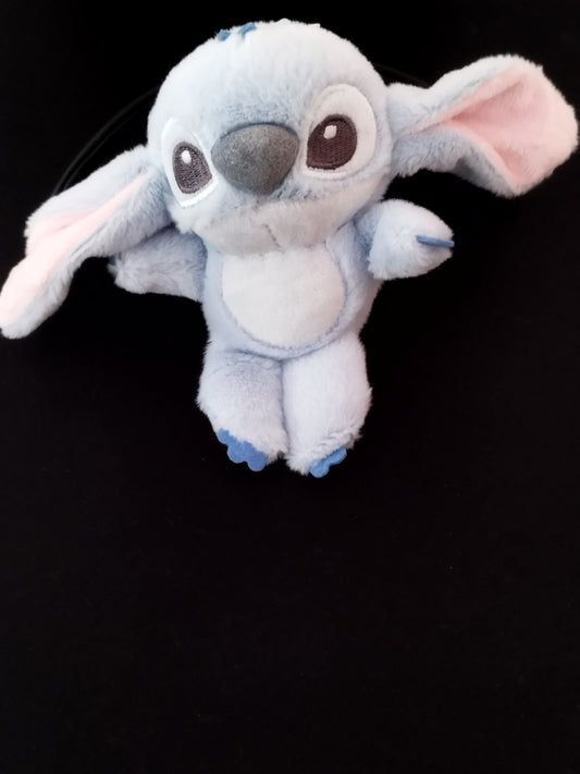 Llavero monstruito azul kawaii con orejas largas
